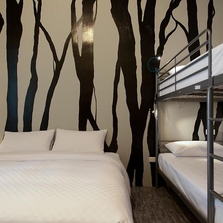 Leo 111/Arena Ruifeng Hotell Kaohsiung Exteriör bild