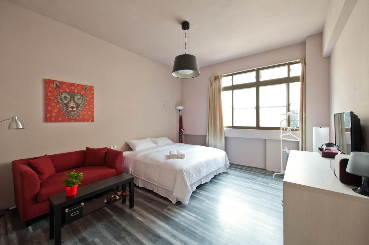 Leo 111/Arena Ruifeng Hotell Kaohsiung Exteriör bild