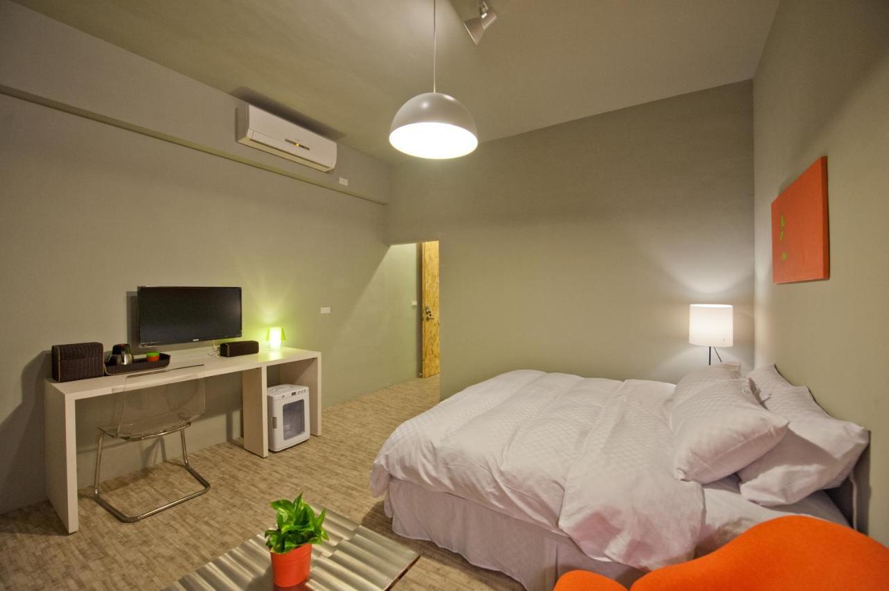Leo 111/Arena Ruifeng Hotell Kaohsiung Exteriör bild