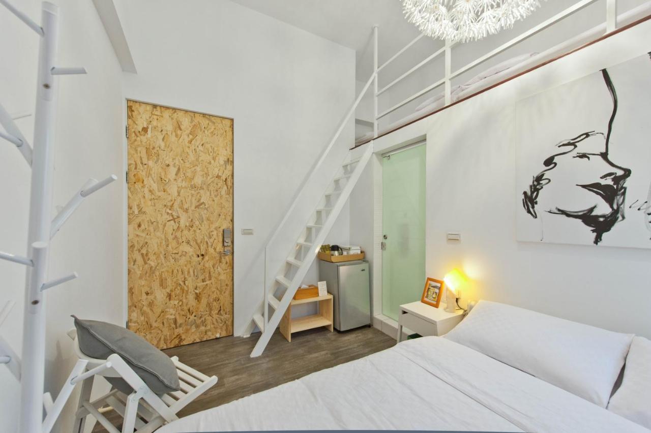 Leo 111/Arena Ruifeng Hotell Kaohsiung Exteriör bild