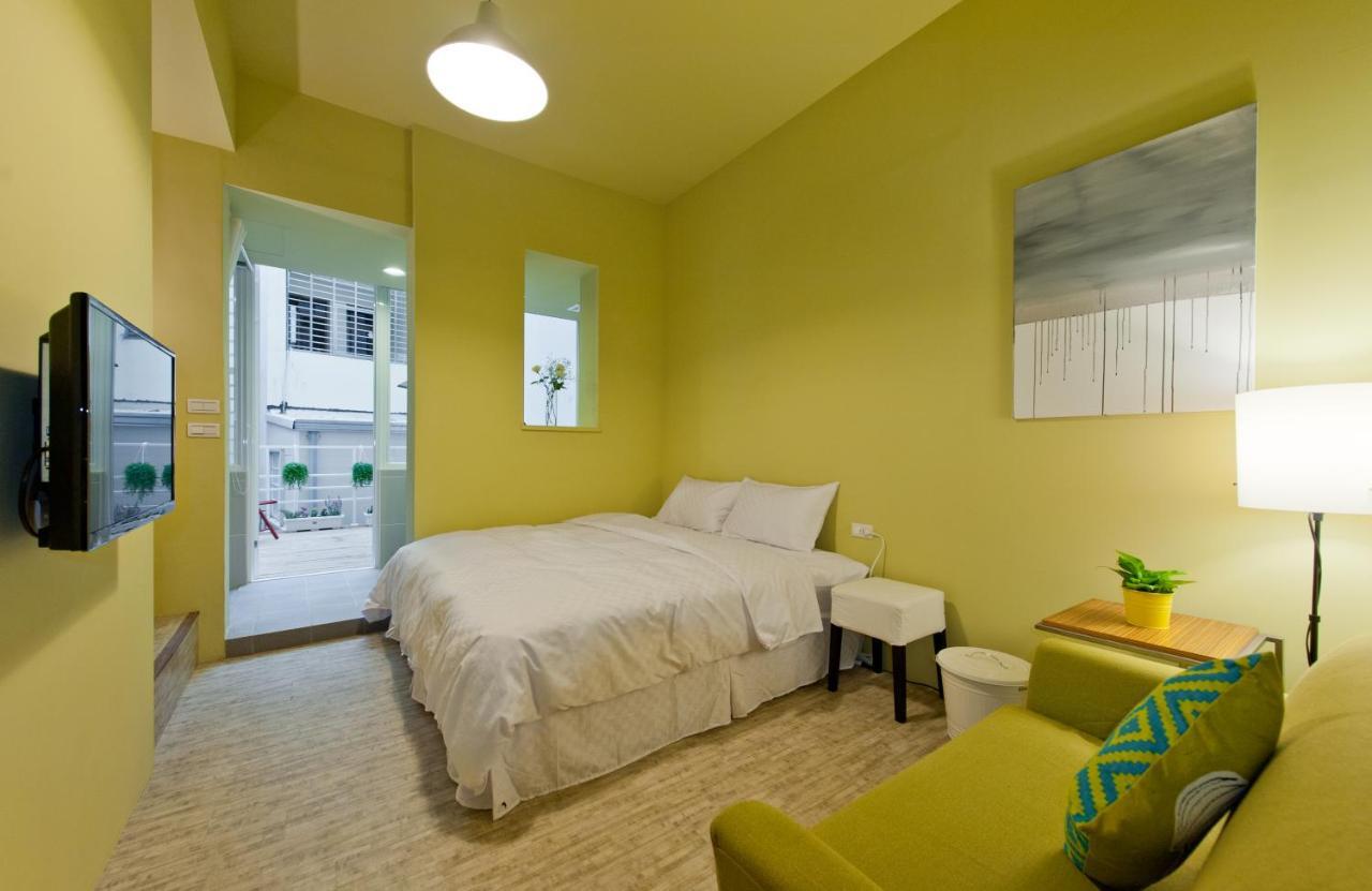 Leo 111/Arena Ruifeng Hotell Kaohsiung Exteriör bild