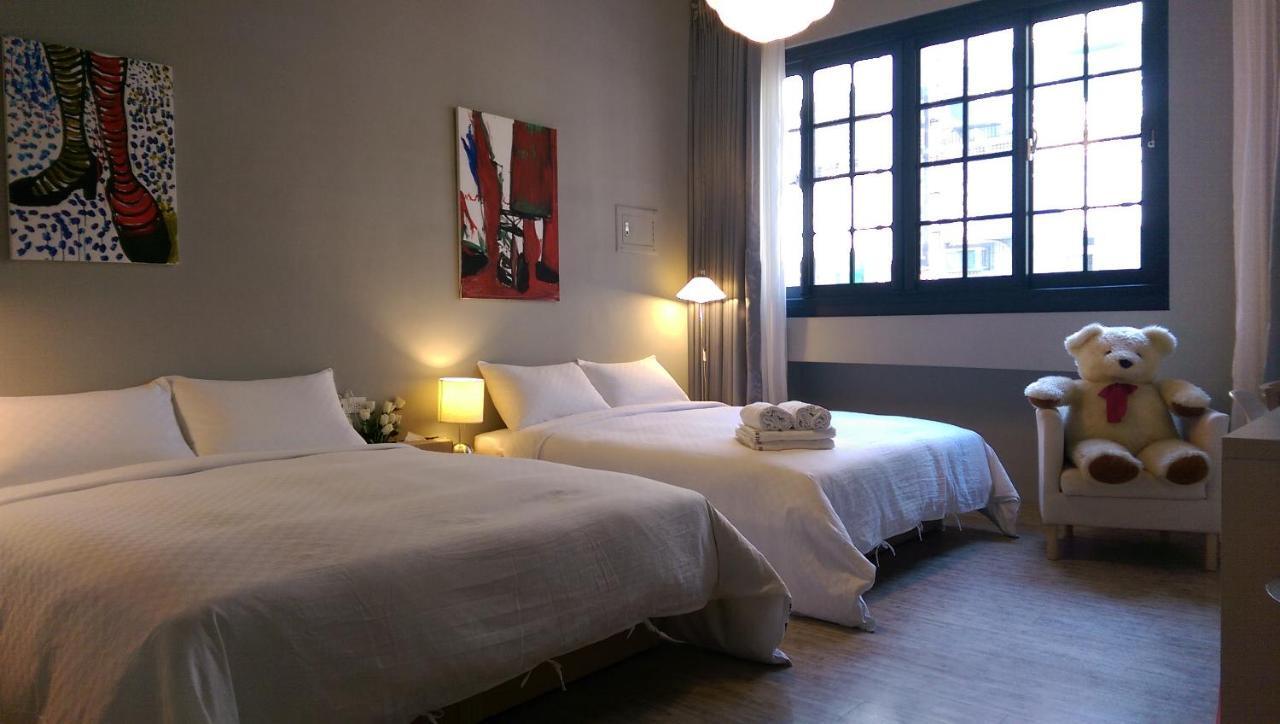 Leo 111/Arena Ruifeng Hotell Kaohsiung Exteriör bild