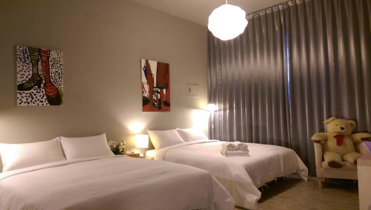 Leo 111/Arena Ruifeng Hotell Kaohsiung Exteriör bild